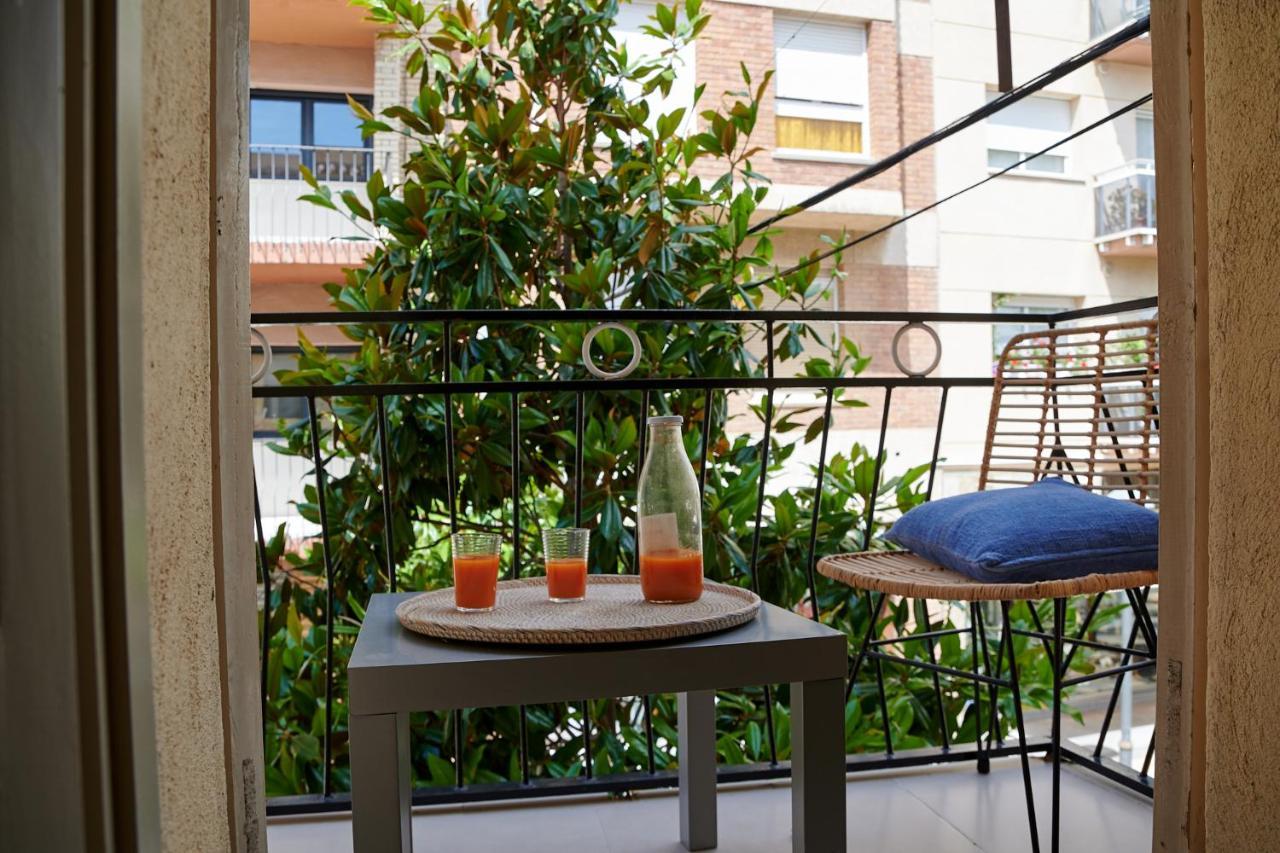 Апартаменты Dharma Experience Cambrils Facebook Экстерьер фото